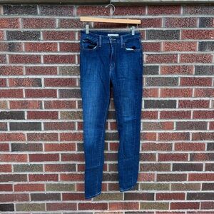 Levi’s 721 High Rise Skinny Dark Denim Washed Denim Jeans